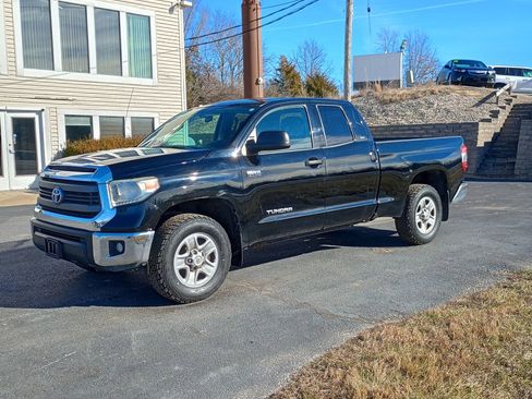 Used 2014 Toyota Tundra SR image 1