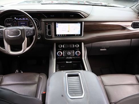 Used 2021 GMC Yukon Denali AWD/4WD image 17