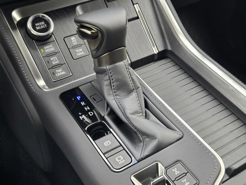 Certified 2026 Lexus GX 550 AWD/4WD image 17