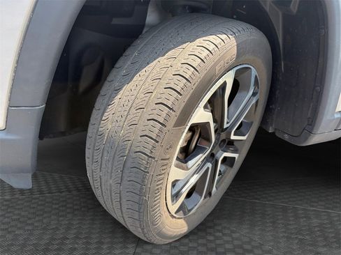 Certified 2022 Jeep Compass Limited image 19