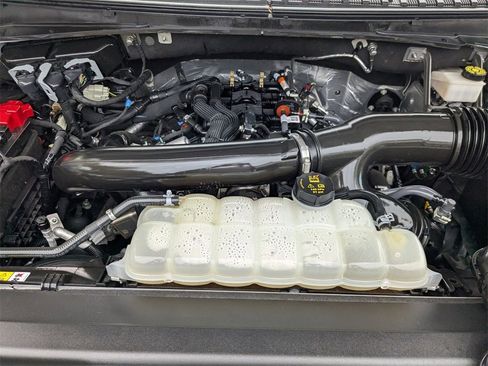 Used 2024 Ford Expedition Limited image 34