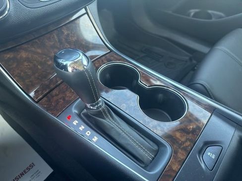 Used 2015 Chevrolet Impala LT w/ Convenience Package image 34