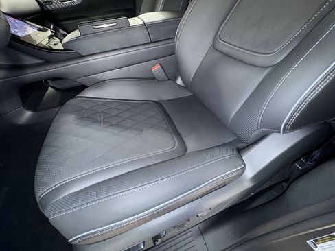 New 2026 INFINITI QX80 Autograph image 17