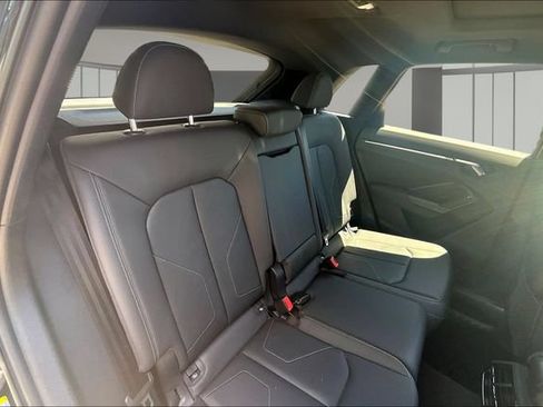 Used 2022 Audi Q3 2.0T Premium Plus w/ Premium Plus Package AWD/4WD image 25