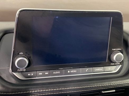 Used 2023 Nissan Rogue SV image 23