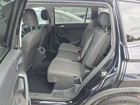 Used 2018 Volkswagen Tiguan S FWD image 10