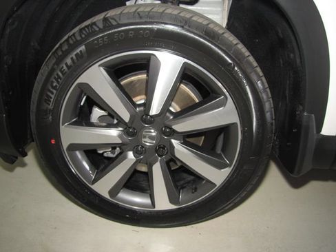 Certified 2025 Honda Pilot Touring image 26