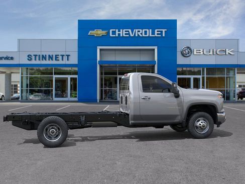 New 2026 Chevrolet Silverado 3500 W/T image 5