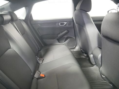 Used 2023 Honda Civic Sport image 8