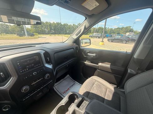 Used 2022 Chevrolet Silverado 1500 Custom AWD/4WD image 22