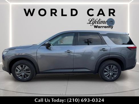 Used 2025 Nissan Pathfinder S FWD image 4