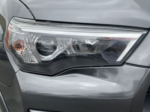 Used 2022 Toyota 4Runner TRD Sport image 9