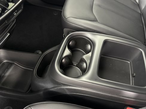 New 2026 Chrysler Voyager LX image 27