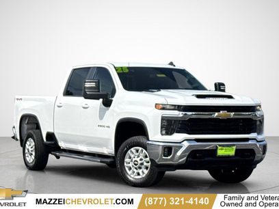 Used 2025 Chevrolet Silverado 2500 LT w/ Convenience Package