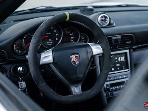 Used 2006 Porsche 911 Carrera image 6