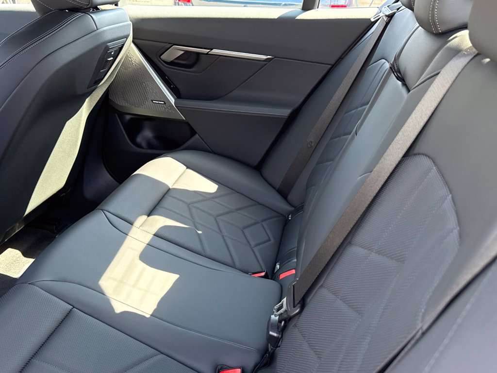 Used 2026 BMW 530i w/ M Sport Package RWD image 32