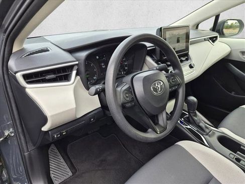 Certified 2025 Toyota Corolla LE w/ Carpet Mat Package (TMS) FWD image 10