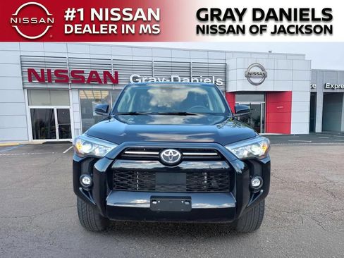 Used 2023 Toyota 4Runner SR5 AWD/4WD image 2