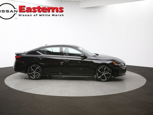 Used 2023 Nissan Altima 2.5 SR w/ SR Premium Package image 57