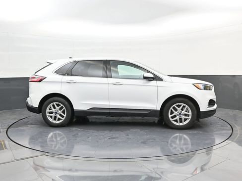 Used 2022 Ford Edge SEL w/ Convenience Package AWD/4WD image 9