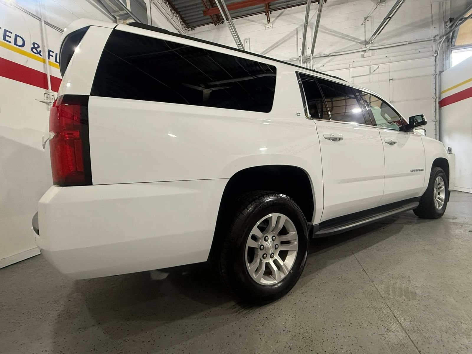 Used 2019 Chevrolet Suburban LT AWD/4WD image 7