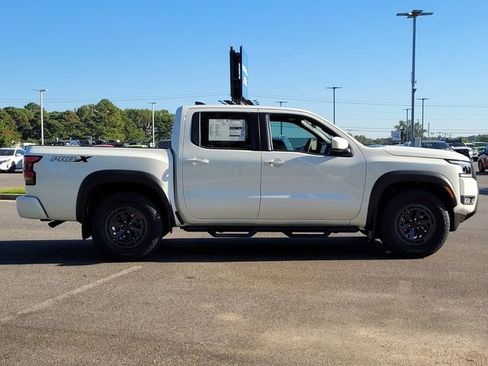 New 2026 Nissan Frontier Pro-X w/ Tow Package RWD image 2
