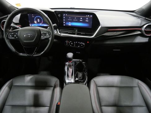 Used 2024 Chevrolet Trax RS w/ Driver Confidence Package FWD image 10