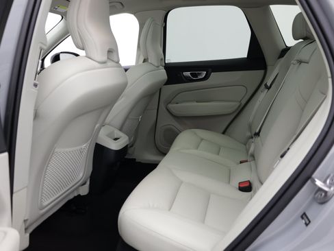 Used 2024 Volvo XC60 B5 Plus AWD/4WD image 23