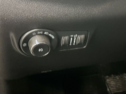 Used 2022 Jeep Compass Latitude image 17