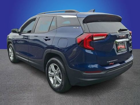 Used 2022 GMC Terrain SLE w/ Driver Convenience Package FWD image 6