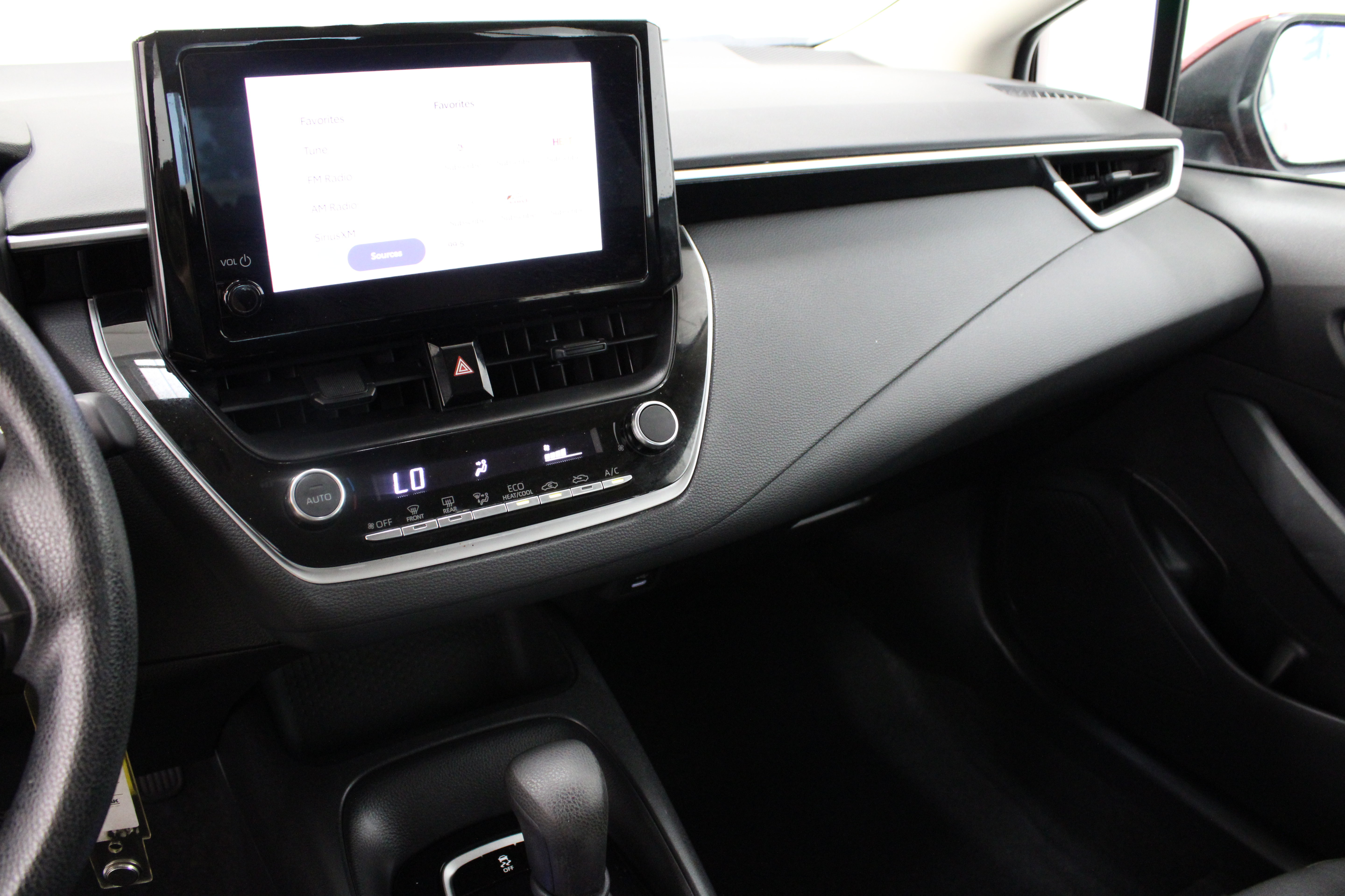 Used 2023 Toyota Corolla LE FWD image 15