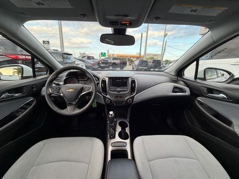 Used 2019 Chevrolet Cruze LS w/ LS Convenience Package FWD image 13