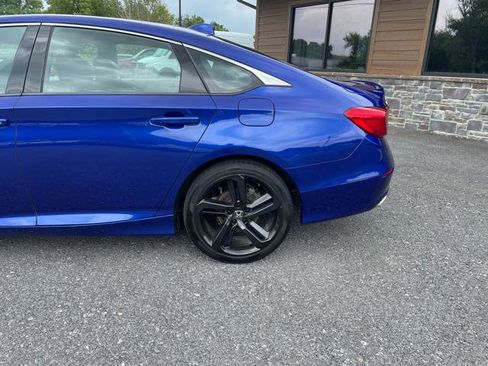 Used 2019 Honda Accord Sport image 4