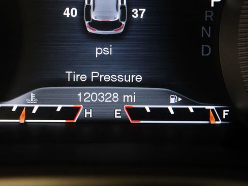 Used 2015 Jeep Cherokee Limited FWD image 28