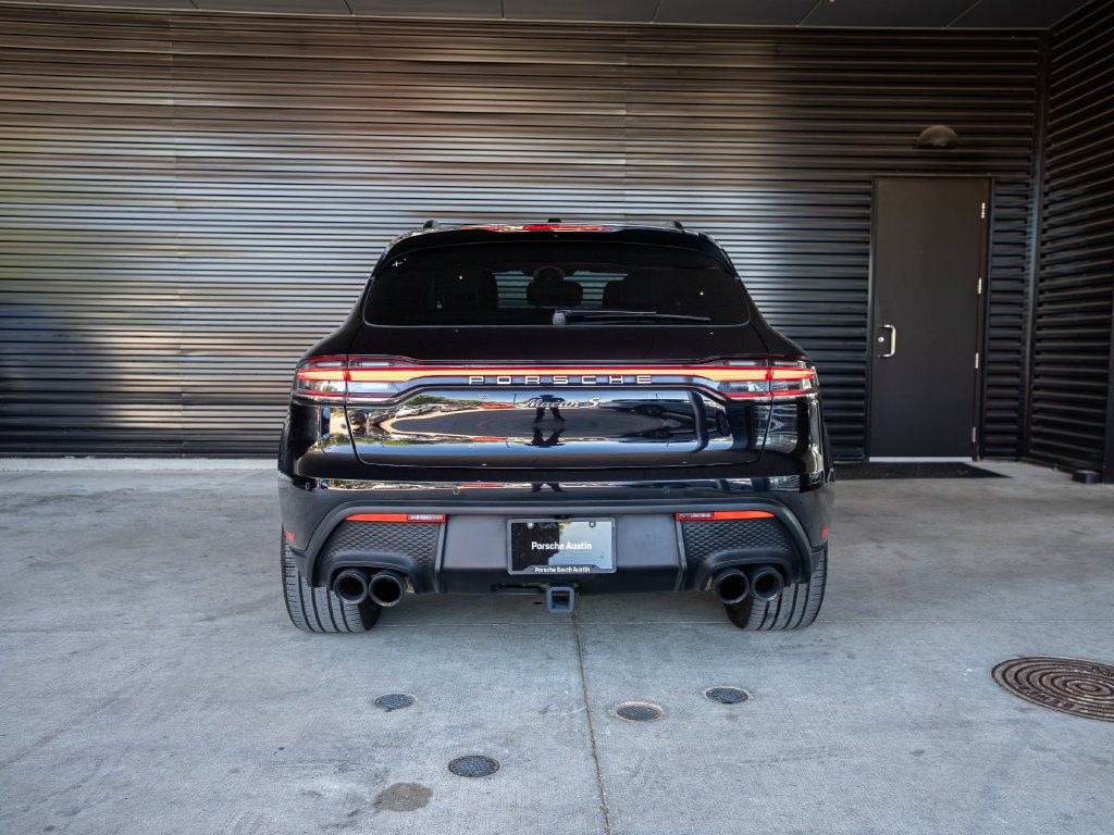 Certified 2023 Porsche Macan S AWD/4WD image 6