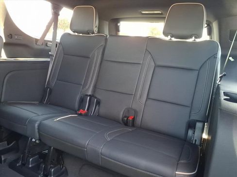 New 2026 Chevrolet Suburban Premier image 14