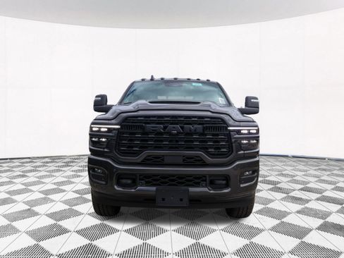 New 2026 RAM 2500 Limited AWD/4WD image 10