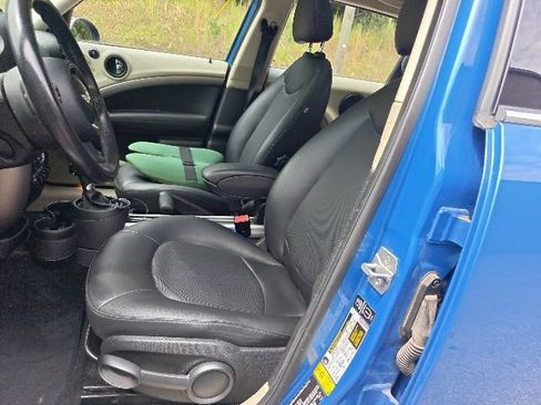 Used 2013 MINI Cooper Countryman FWD image 8