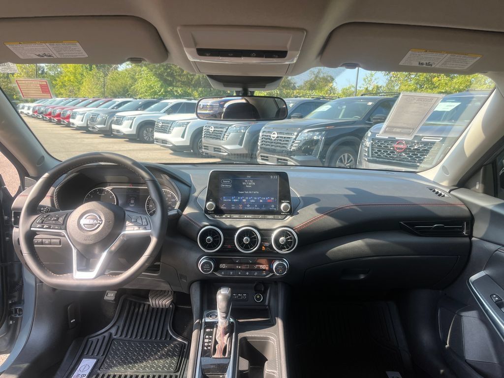 Used 2025 Nissan Sentra SR FWD image 28