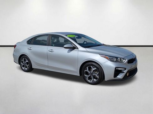 Used 2020 Kia Forte LXS FWD image 2