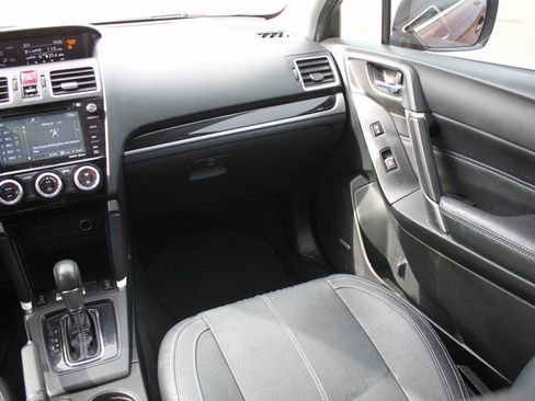 Used 2018 Subaru Forester 2.5i Touring w/ Popular Package #2 image 7