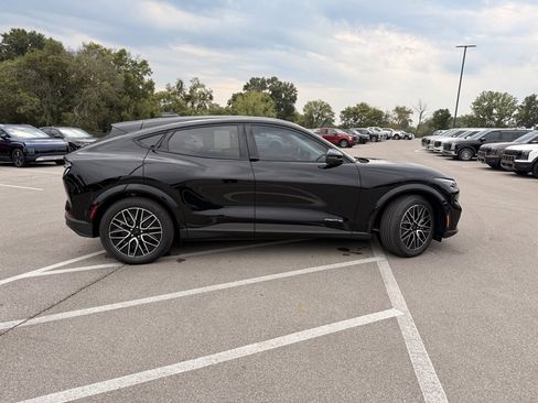 New 2025 Ford Mustang Mach-E Premium image 9