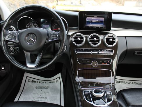 Used 2017 Mercedes-Benz C 300 4MATIC Sedan image 19