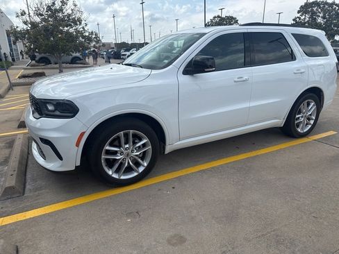 Used 2024 Dodge Durango GT RWD image 3