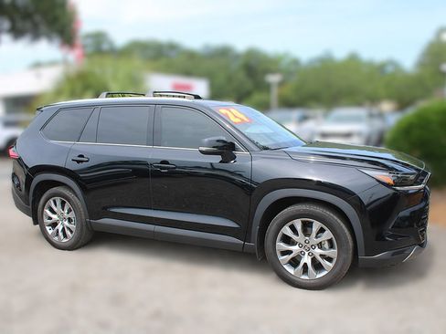 Used 2024 Toyota Grand Highlander AWD Hybrid image 4