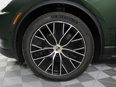 New 2026 Porsche Macan 4 Electric AWD/4WD image 17