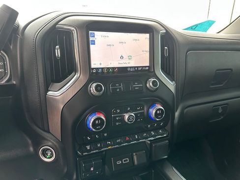 Used 2023 GMC Sierra 2500 Denali w/ Denali Ultimate Package image 16