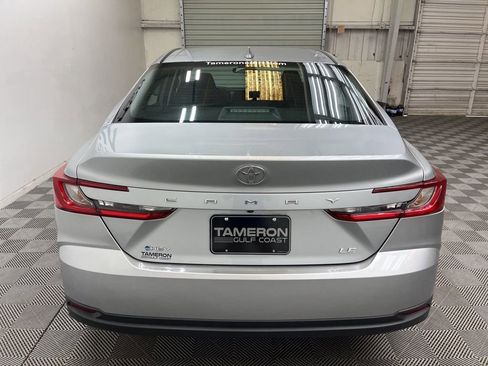 Used 2025 Toyota Camry LE FWD image 10