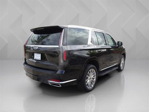 Used 2021 Cadillac Escalade Premium Luxury image 5