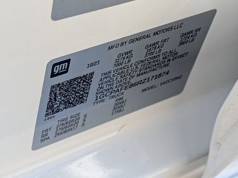 Used 2024 Chevrolet Silverado 1500 High Country image 30